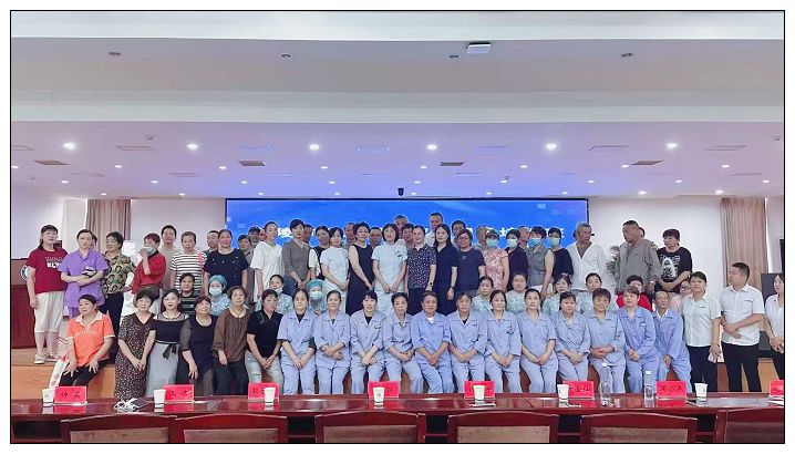 C:\Users\Administrator\Desktop\护理员2.jpg C:\Users\Administrator\Desktop\护理员2.jpg