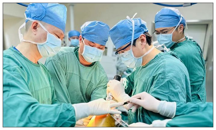 nEO_IMG_640.jpg nEO_IMG_640.jpg